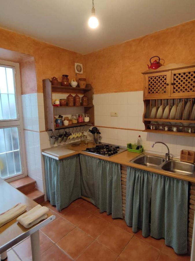 Casa Petra : Bonita Casa Rural En Yunquera Екстер'єр фото